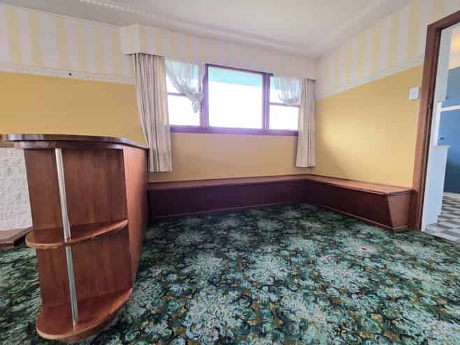 4 Glendale Crescent, Holmes Hill