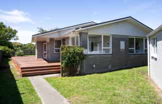 22 Besant Place, Avondale