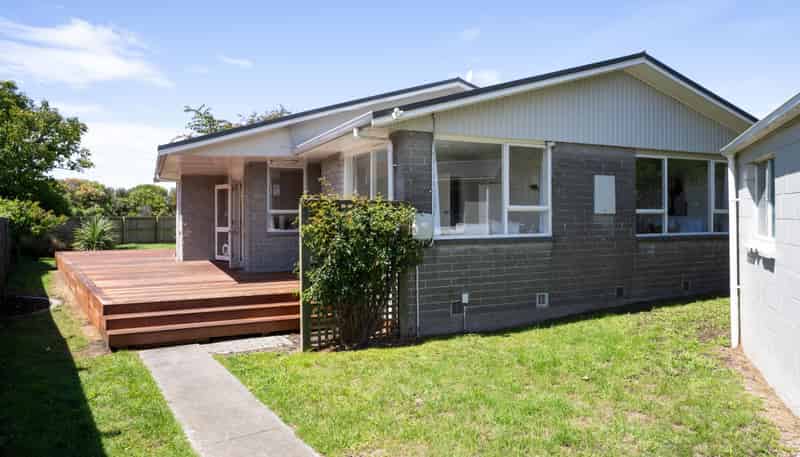 22 Besant Place, Avondale