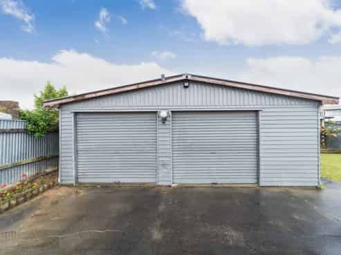 35 Karamea Crescent, Kelvin Grove