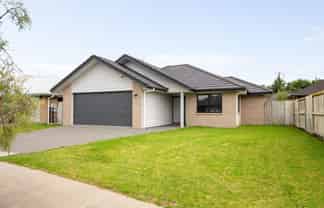 19 Teatree Close, Huntington