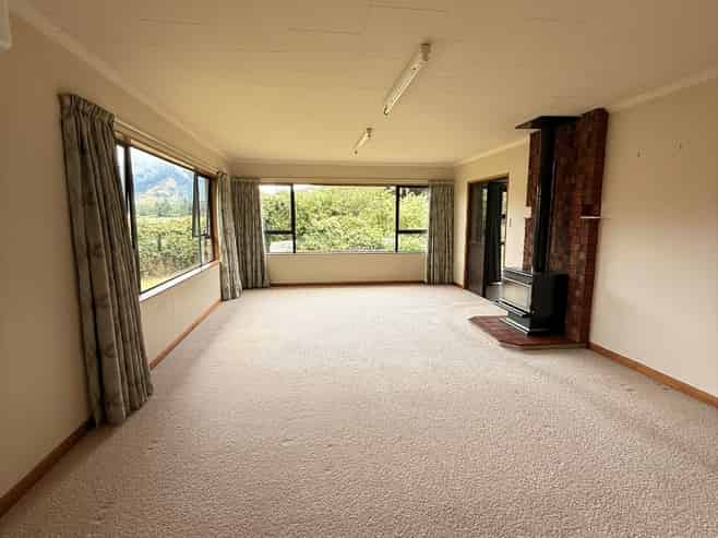 2447 State Highway 6, Havelock