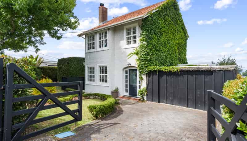 50 Palmerston Road, Birkenhead