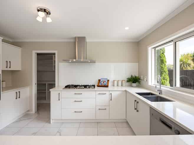 16 Derwent Place, Flagstaff