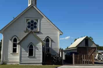 WORK AND LIVE/INVESTMENT OPPORTUNITY