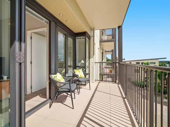 B 203/525 East Coast Road, Browns Bay