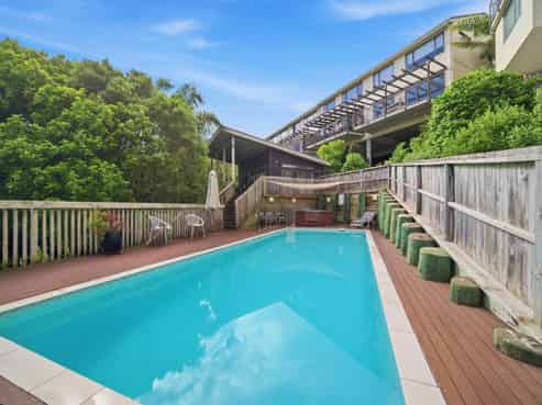 B 203/525 East Coast Road, Browns Bay