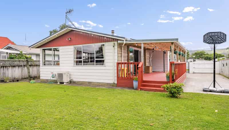 71 California Drive, Totara Park