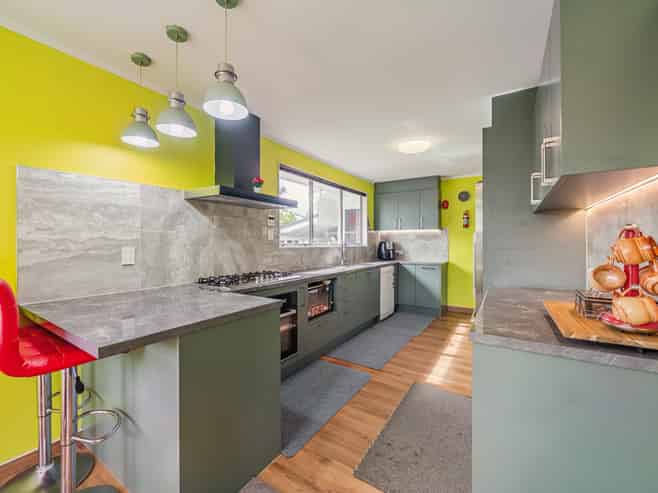 71 California Drive, Totara Park