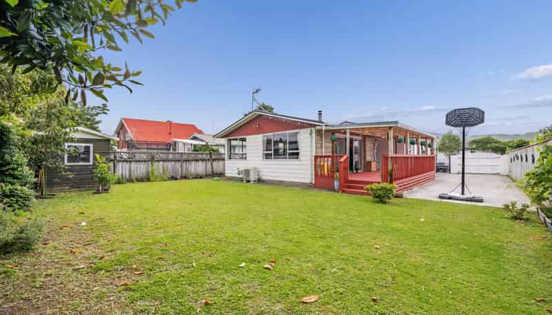 71 California Drive, Totara Park