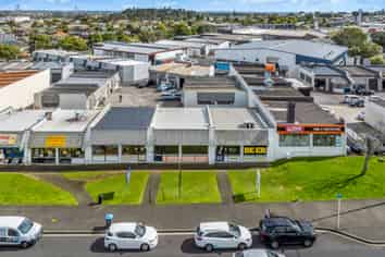 High-Exposure Investment with Long-Term Lease