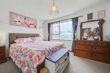 1/119a Prestons road, Redwood