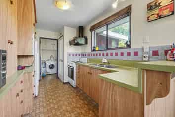 2/119A Prestons Road, Redwood