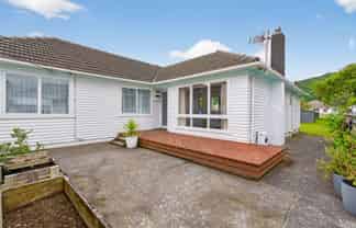 49 Dover Road, Wainuiomata