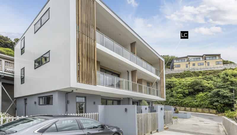 4/63 Tiketike Way, Brooklyn