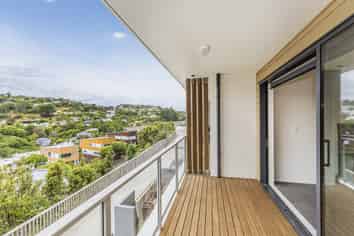 4/63 Tiketike Way, Brooklyn