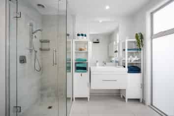 37 St Pauls Drive, Brookfield