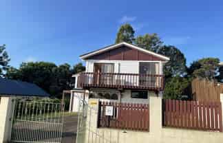 39 Pemberton Ave, Bayview