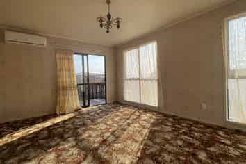 39 Pemberton Ave, Bayview