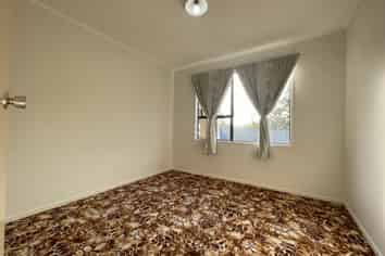 39 Pemberton Ave, Bayview