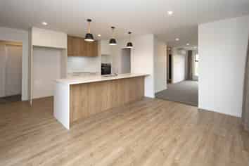 8 Antill Street , Woodend