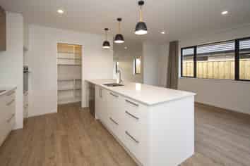 8 Antill Street , Woodend