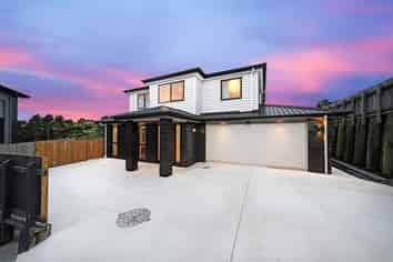 26B HENRIETTE PLACE, Totara Park