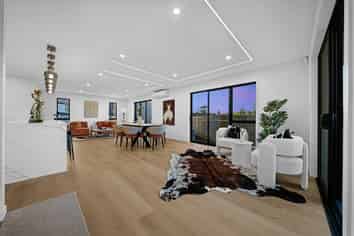 26B HENRIETTE PLACE, Totara Park