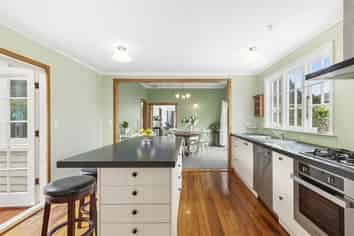 43a Collins Avenue, Tawa