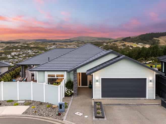 22 Topsail Way, Whitby