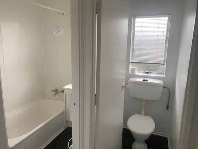 2/13 Latham Avenue, Pakuranga