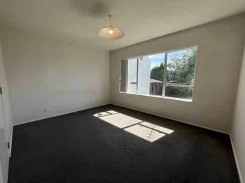 2/13 Latham Avenue, Pakuranga