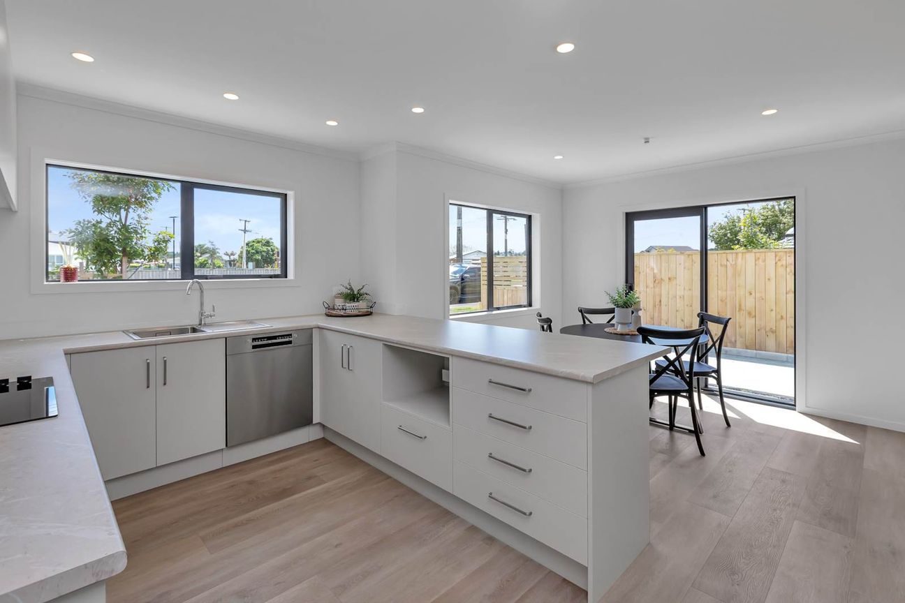 Brand New in Kensington - Widok 2