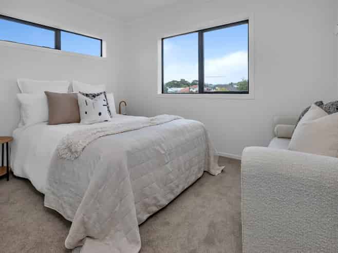 1 Simons Street, Kensington