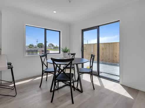 1 Simons Street, Kensington