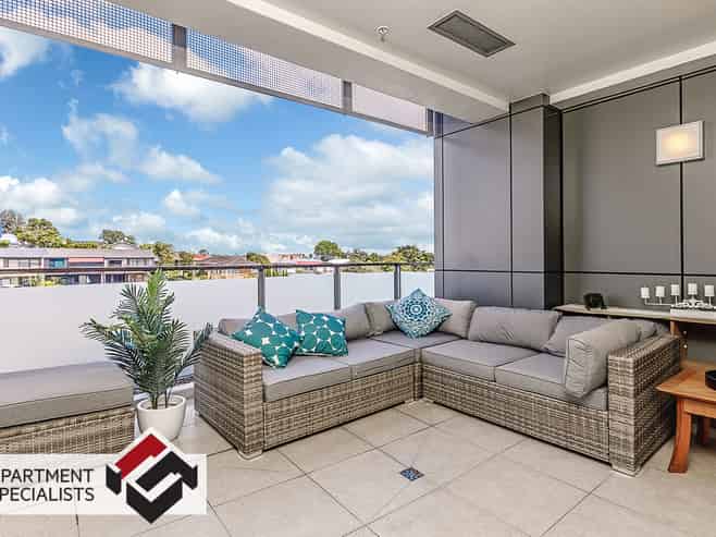 16 Huron Street, Takapuna