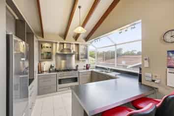 53 Sayers Crescent, Ilam