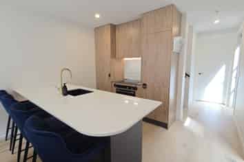 33 Ryan Loop, Jacks Point