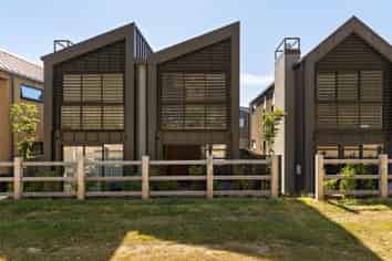 33 Ryan Loop, Jacks Point