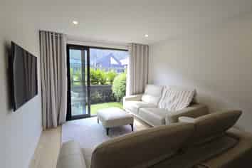 33 Ryan Loop, Jacks Point