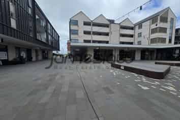 Standalone 160m2 Retail @ Long Bay Village