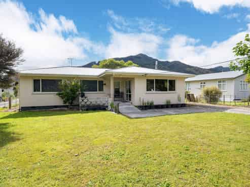 153 Fairfax Street, Murchison