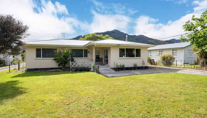 153 Fairfax Street, Murchison