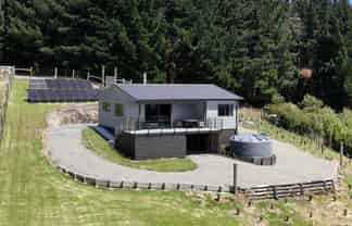 301 E Tahakopa Valley Road, OWAKA