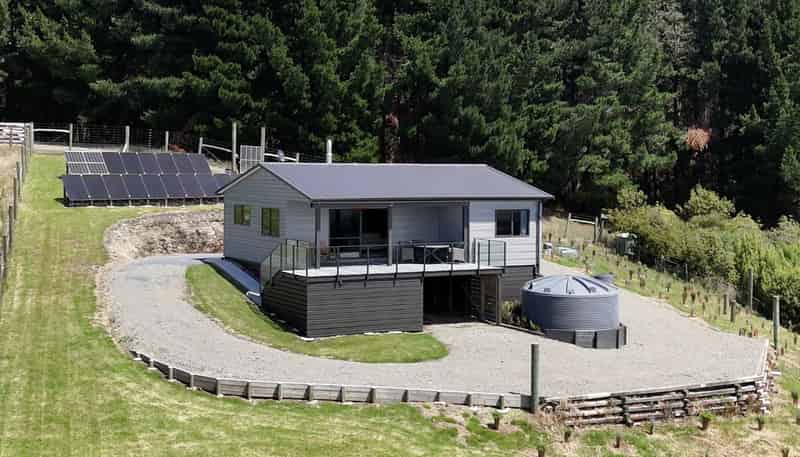 301 E Tahakopa Valley Road, OWAKA