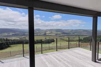 301 E Tahakopa Valley Road, OWAKA