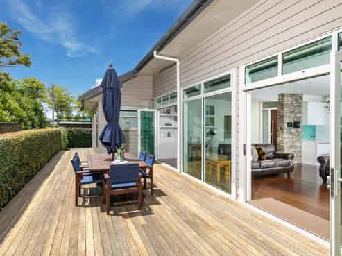 51 Churchouse Road, Greenhithe