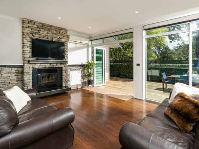 51 Churchouse Road, Greenhithe