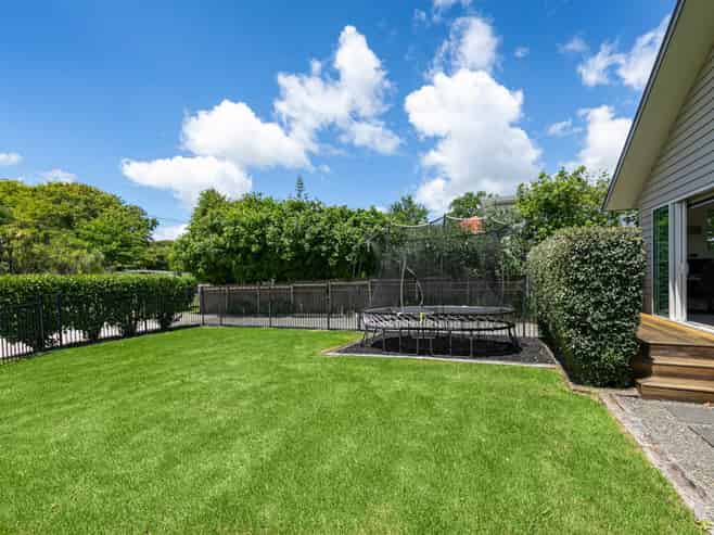 51 Churchouse Road, Greenhithe