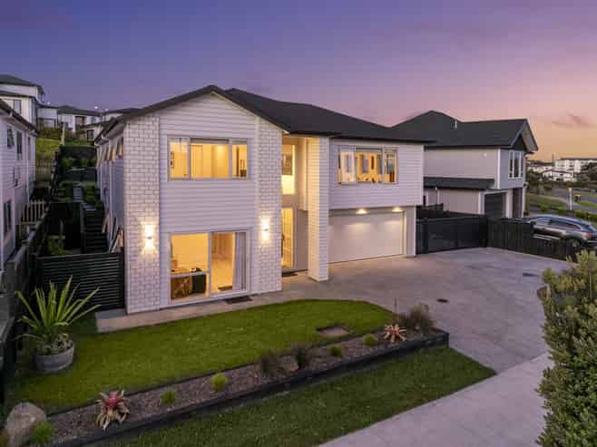 4 Godfrey Drive, Millwater